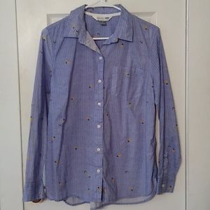 Old navy shirt